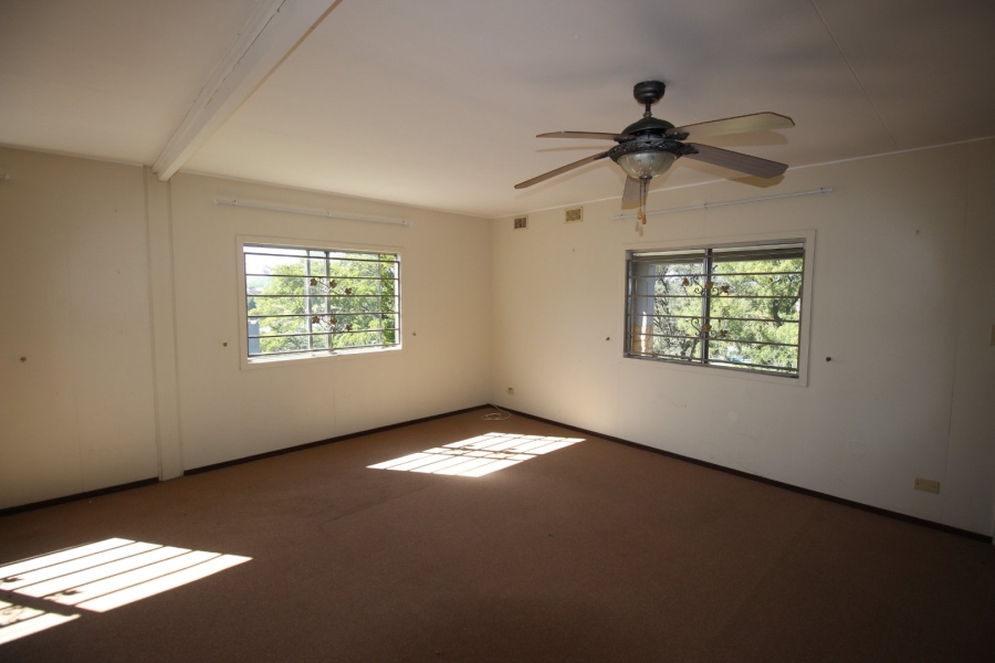 2 Bedroom Property for Sale in Lake Deneysville Free State